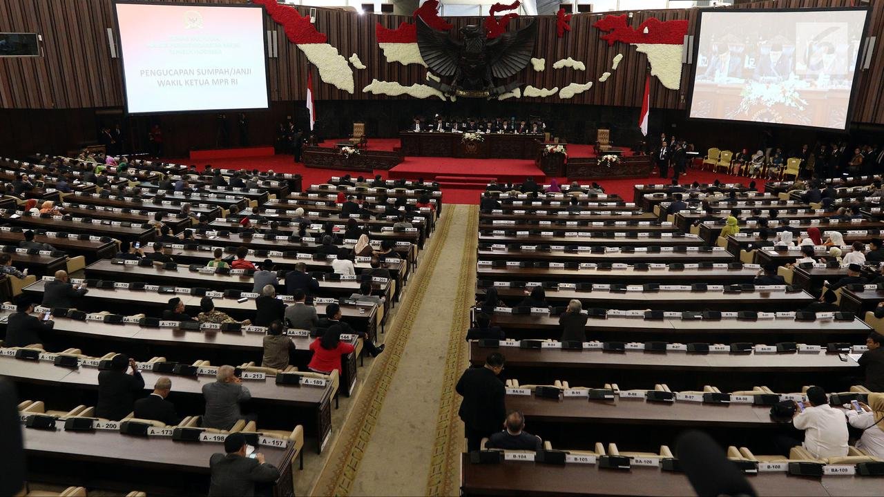 MKD DPR RI Aktifkan Kembali Adies Kadir dan Uya Kuya sebagai Anggota DPR RI