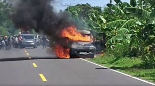 Mobil Pengantar Uang di Polman Terbakar, Rp4,5 Miliar Hangus