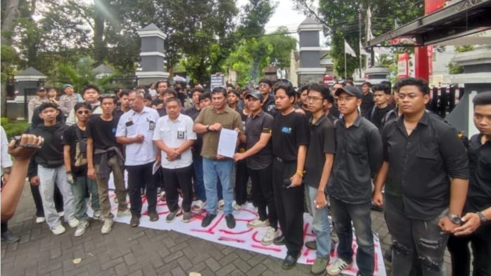 Ketua Fraksi PDIP Kabupaten Malang Temui Massa Aksi Hari HAM
