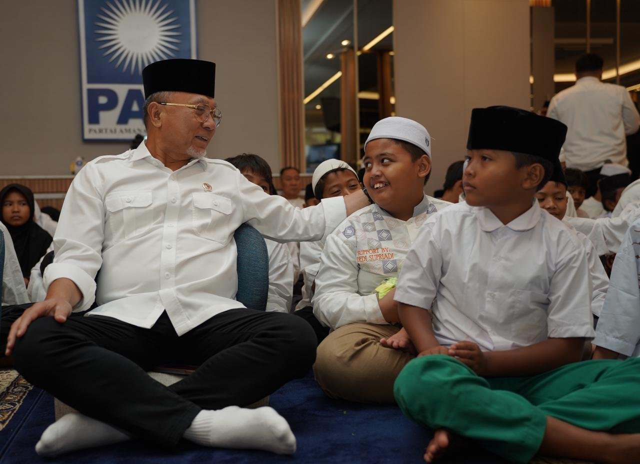 Doa Akhir Tahun PAN, Zulhas Tekankan Pentingnya Persatuan dan Kerukunan