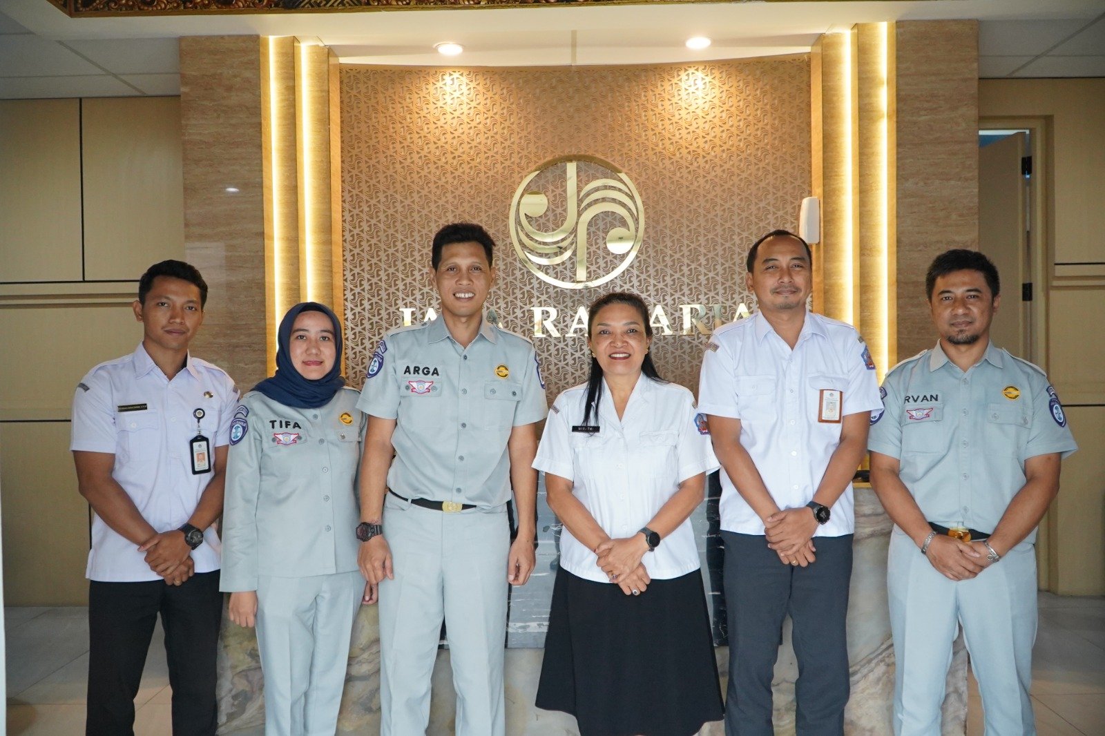 Sinergi Jasa Raharja Bali dan DPMPTSP, Pelunasan Iuran Wajib Jadi Kunci Perizinan Angkutan Sewa Khusus