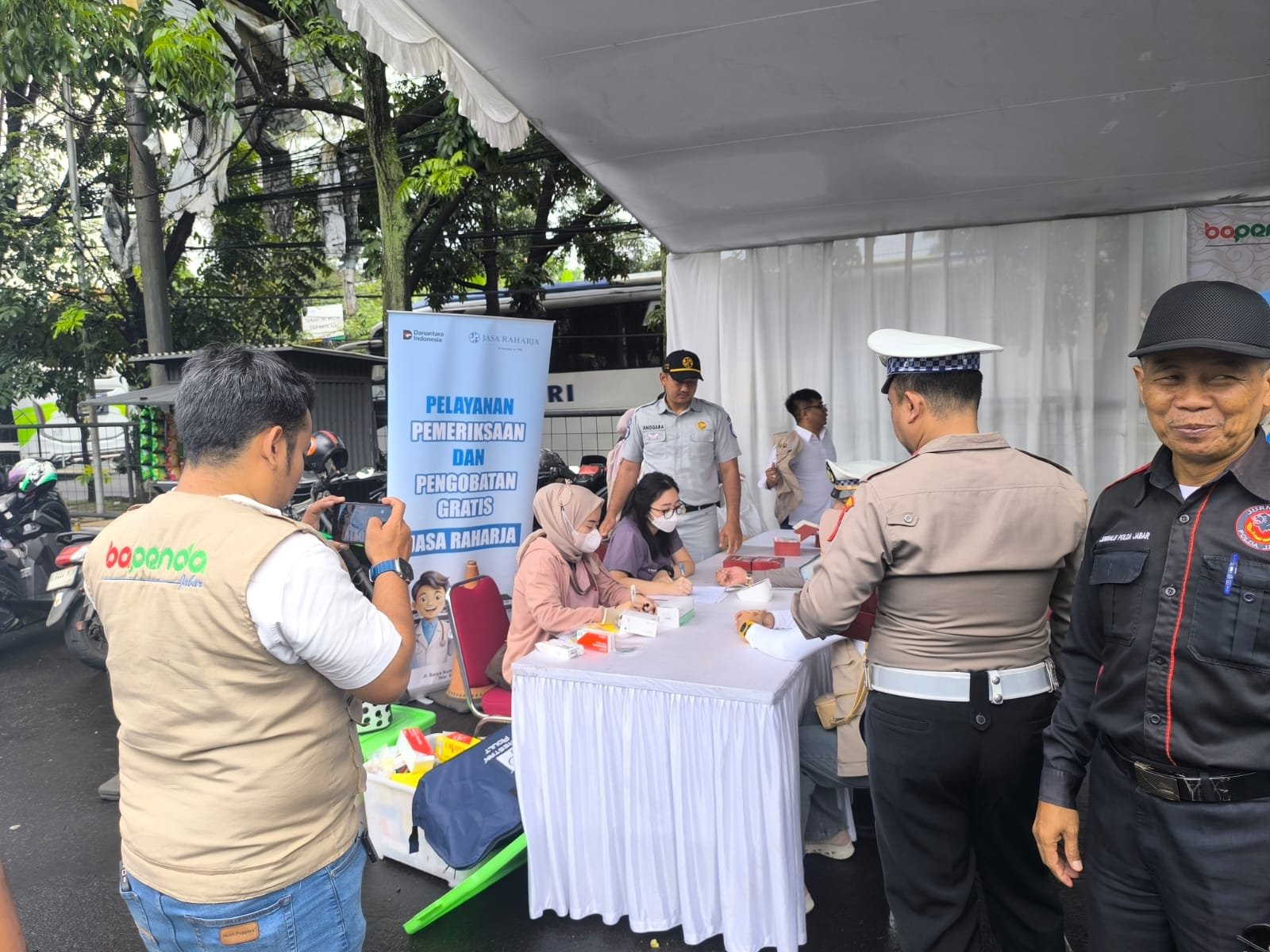 Perkuat Kolaborasi, Jasa Raharja Bandung Gelar Pengobatan Gratis MUKL Dalam Operasi Gabungan Bersama Tim Pembina Samsat Soekarno Hatta