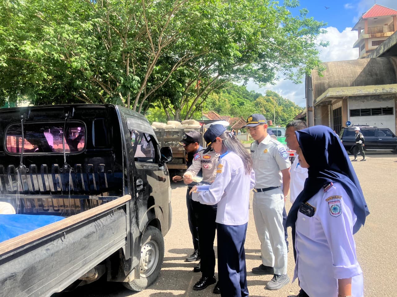 Wujud Transportasi Berkeselamatan, Jasa Raharja NTB Turut Berpartisipasi Dalam Giat Penertiban Angkutan Umum dan Barang