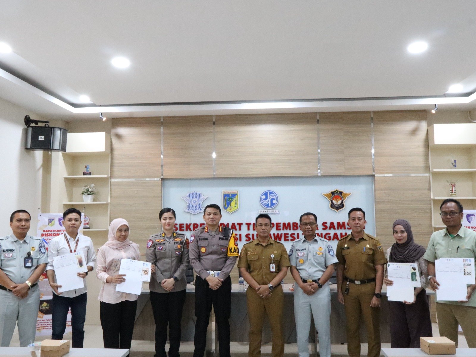 Apresiasi Kepada Masyarakat Yang Taat Pajak, Tim Pembina Samsat Sulawesi Tengah Gaet UMKM Berikan Diskon Harga