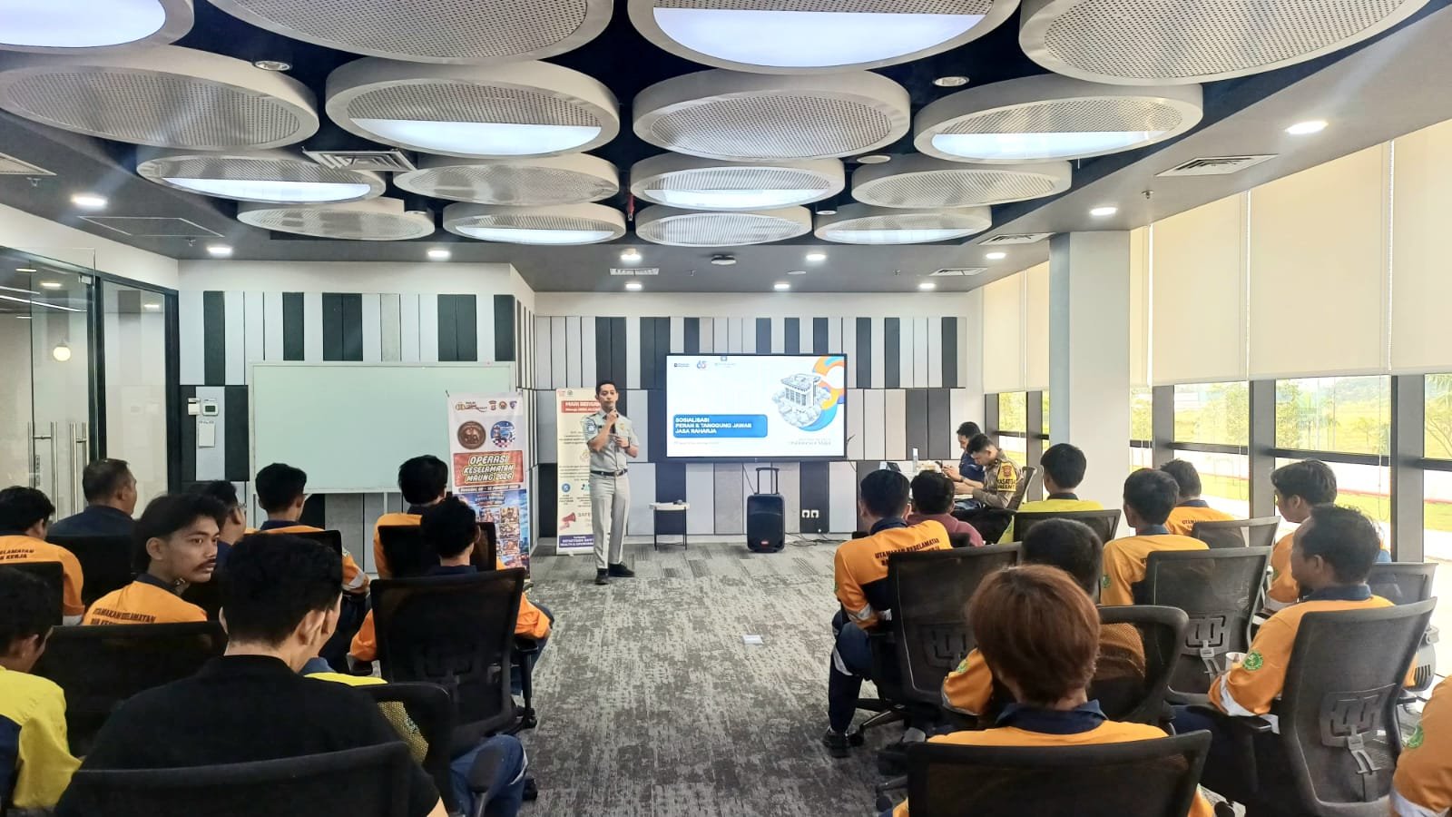 Bangun Budaya Berkendara Aman, Polres Serang dan Jasa Raharja Banten Gelar Sosialisasi di PT Mowilex Indonesia Plant Cikande