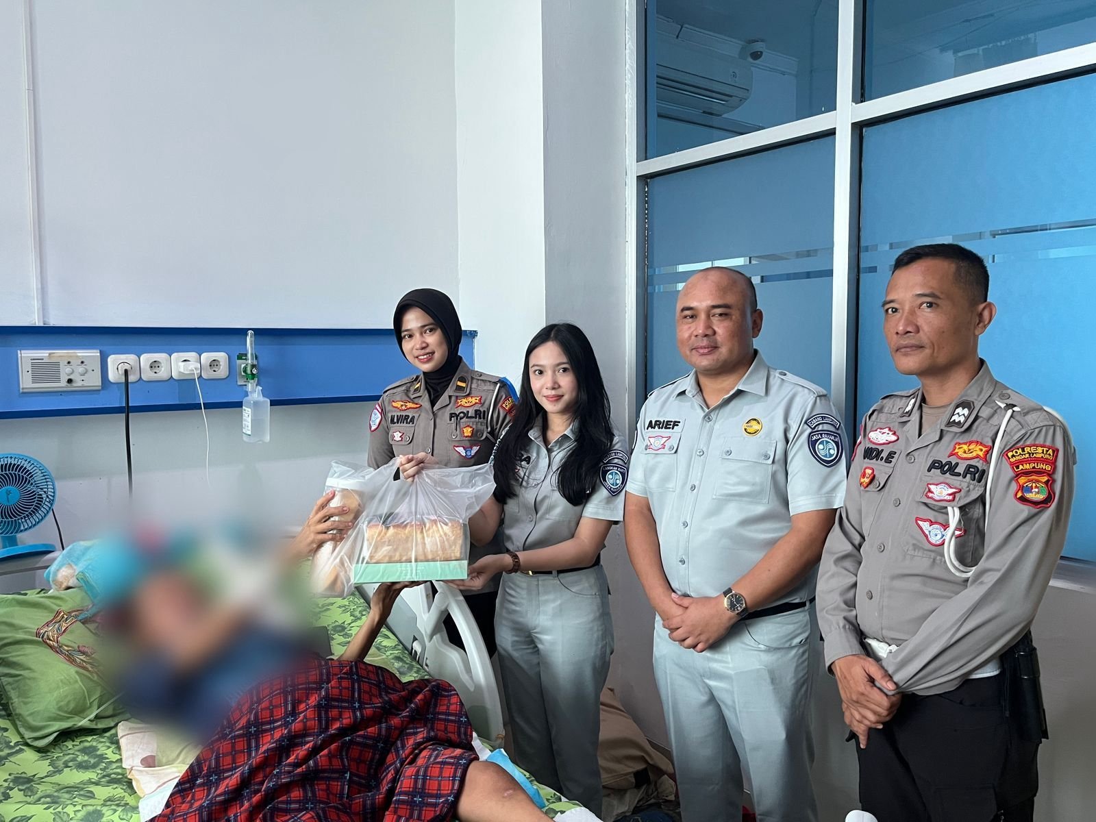 Aksi Simpatik Operasi Keselamatan Krakatau 2026, Jenguk Korban Laka Lantas di Rumah Sakit