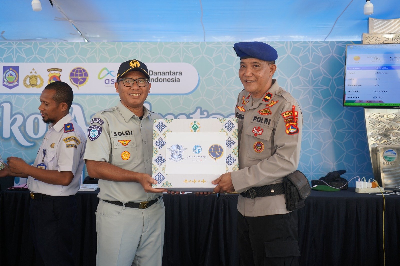 Jasa Raharja NTB Perkuat Sinergi Lewat Aksi Simpatik di Posko Pengamanan