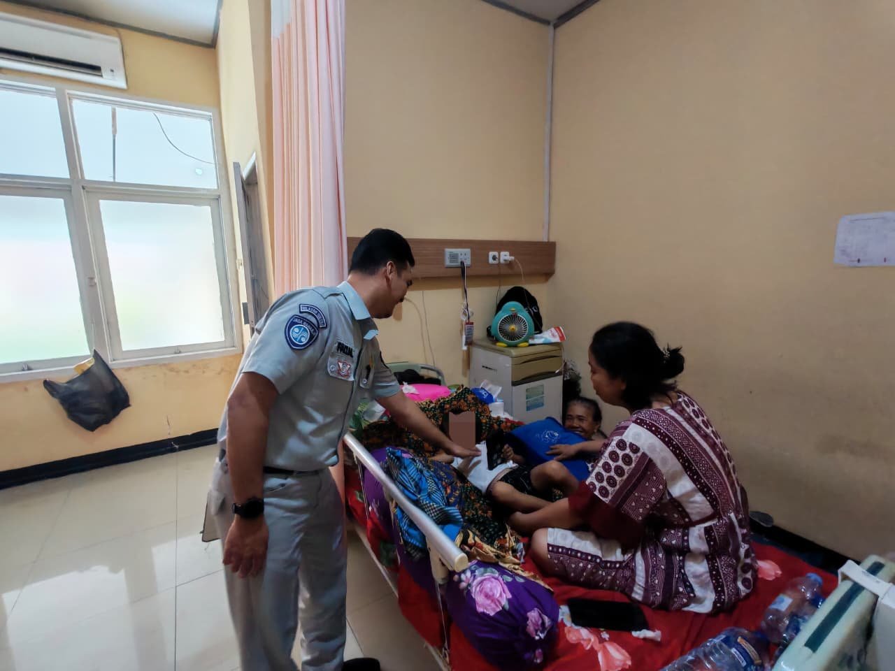 Perkuat Pelayanan Lebaran 2026, Jasa Raharja Watampone Lakukan Kunjungan Korban di RSUD Tenriawaru