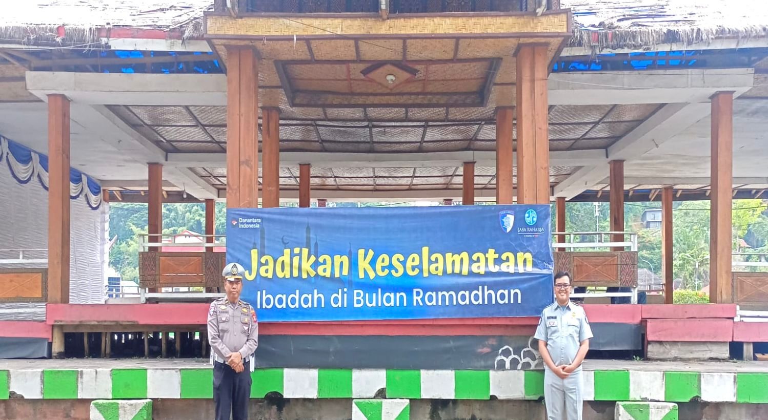 Dukung Keselamatan Berkendara, Jasa Raharja Palopo Lakukan Pemasangan Spanduk Himbauan Keselamatan di Sejumlah Wilayah