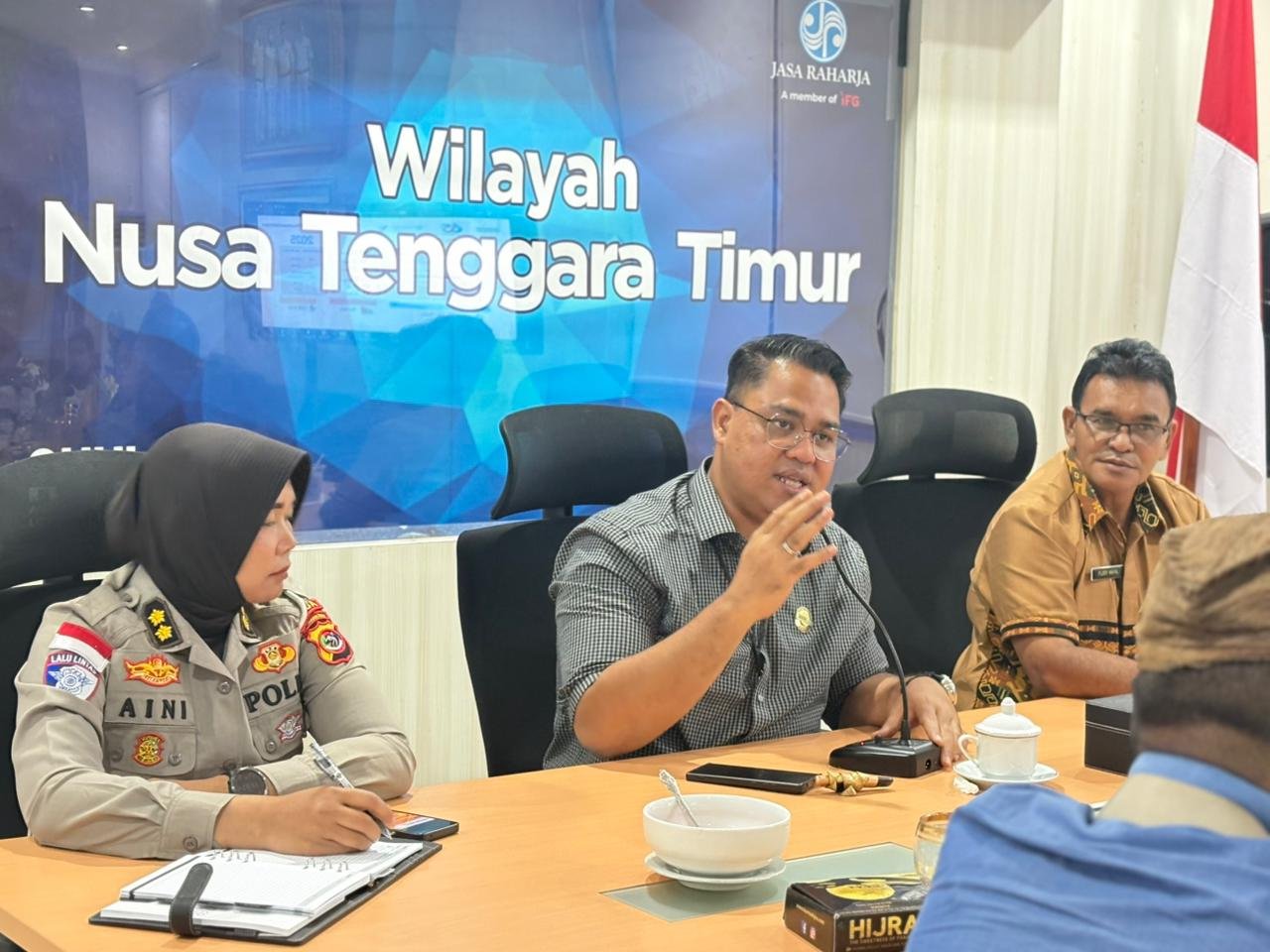 PT Jasa Raharja Kantor Wilayah Nusa Tenggara Timur : Jasa Raharja NTT dan Pembina Samsat Perkuat Sinergi dengan Media