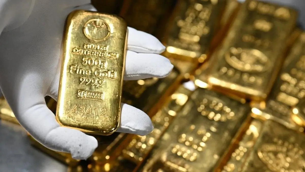 Di Tengah Aksi Beli Investor, Harga Emas Menguat Tipis