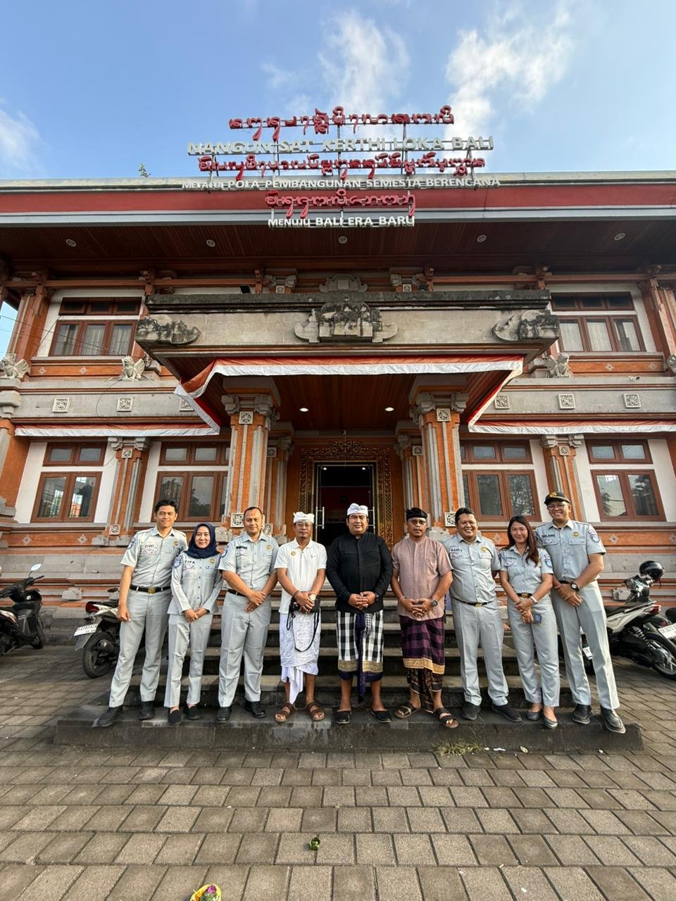 Jasa Raharja Wilayah Bali Bersama MDA Bali Fasilitasi Tangkil Gratis ke Pura Besakih, Wujud Nyata Pelayanan dan Kepedulian kepada Masyarakat