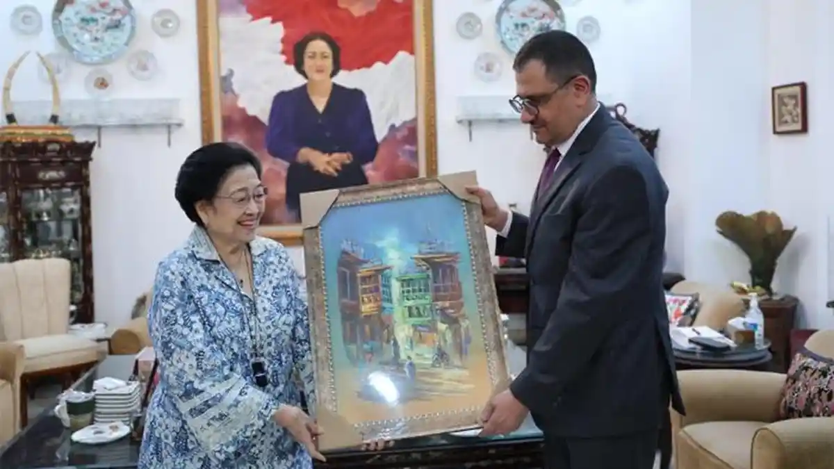 Megawati Terima KUAI Kedubes Irak, Bahas Geopolitik Timur Tengah