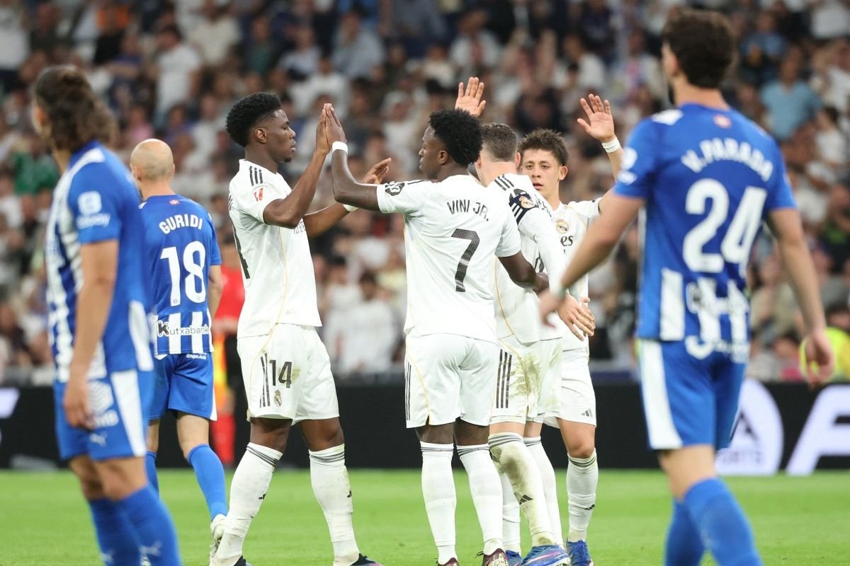 Real Madrid Menang 2-1 atas Alaves, Mbappe dan Vinicius Jadi Penentu