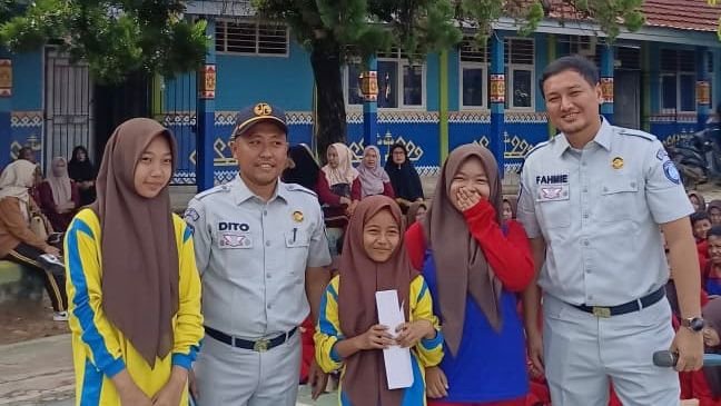 Sosialisasi PPKL di SMPN 1 Abung Barat, Tingkatkan Kesadaran Tertib Lalu Lintas Sejak Dini
