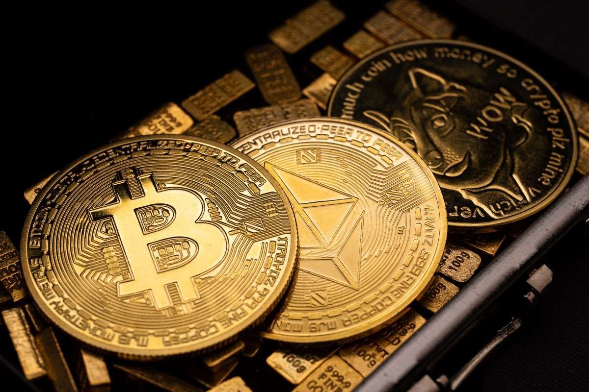 Dampak Kebijakan The Fed, Bitcoin Jatuh di Bawah USD76 Ribu