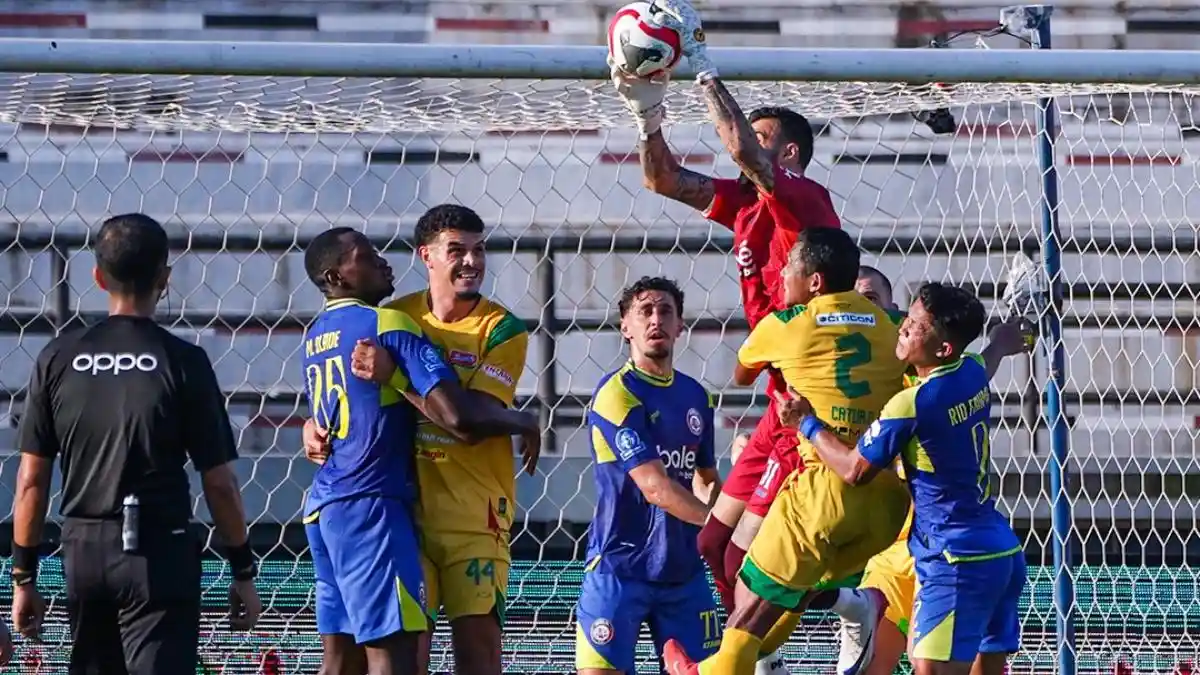 Persebaya Pesta Gol ke Gawang Arema, Menang Telak 4-0