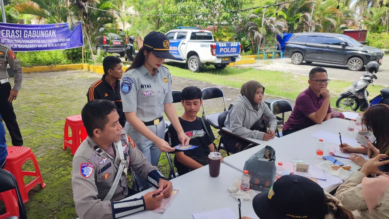 Tim Pembina Samsat Palangka Raya dan Ditlantas Polda Kalteng Gelar Opsgab, Tingkatkan Kepatuhan dan Keselamatan Berkendara