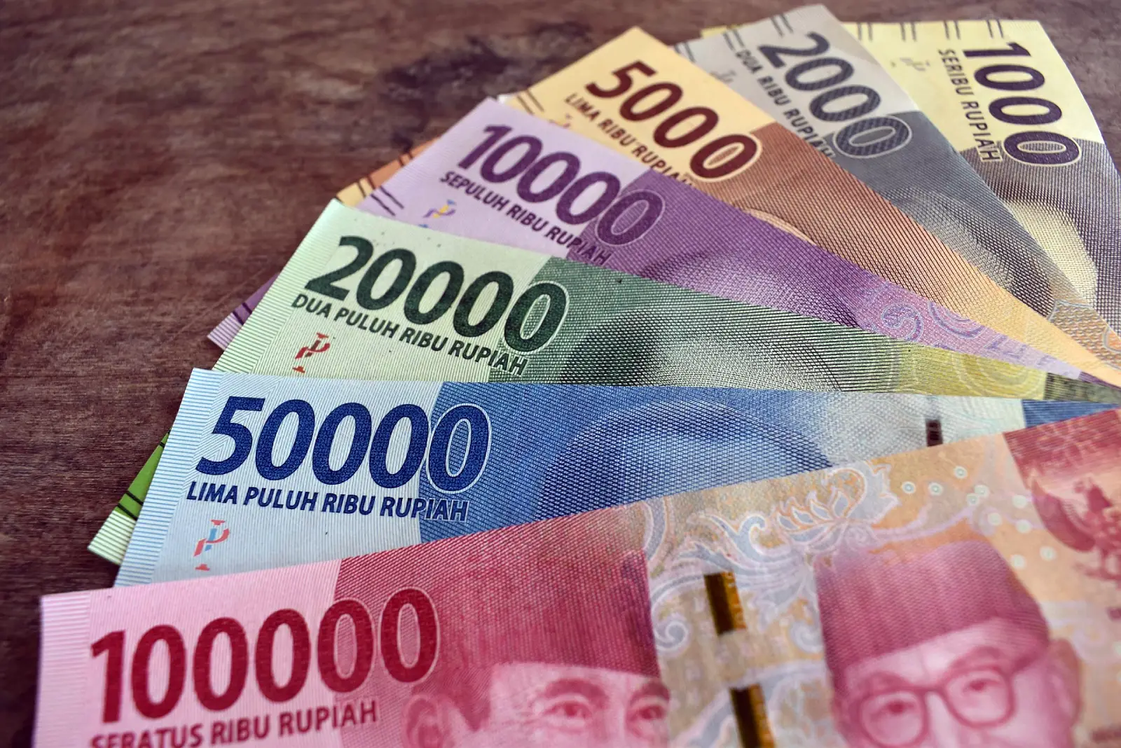 Kurs Rupiah Dibuka di Posisi Rp17.851/USD Hari Ini
