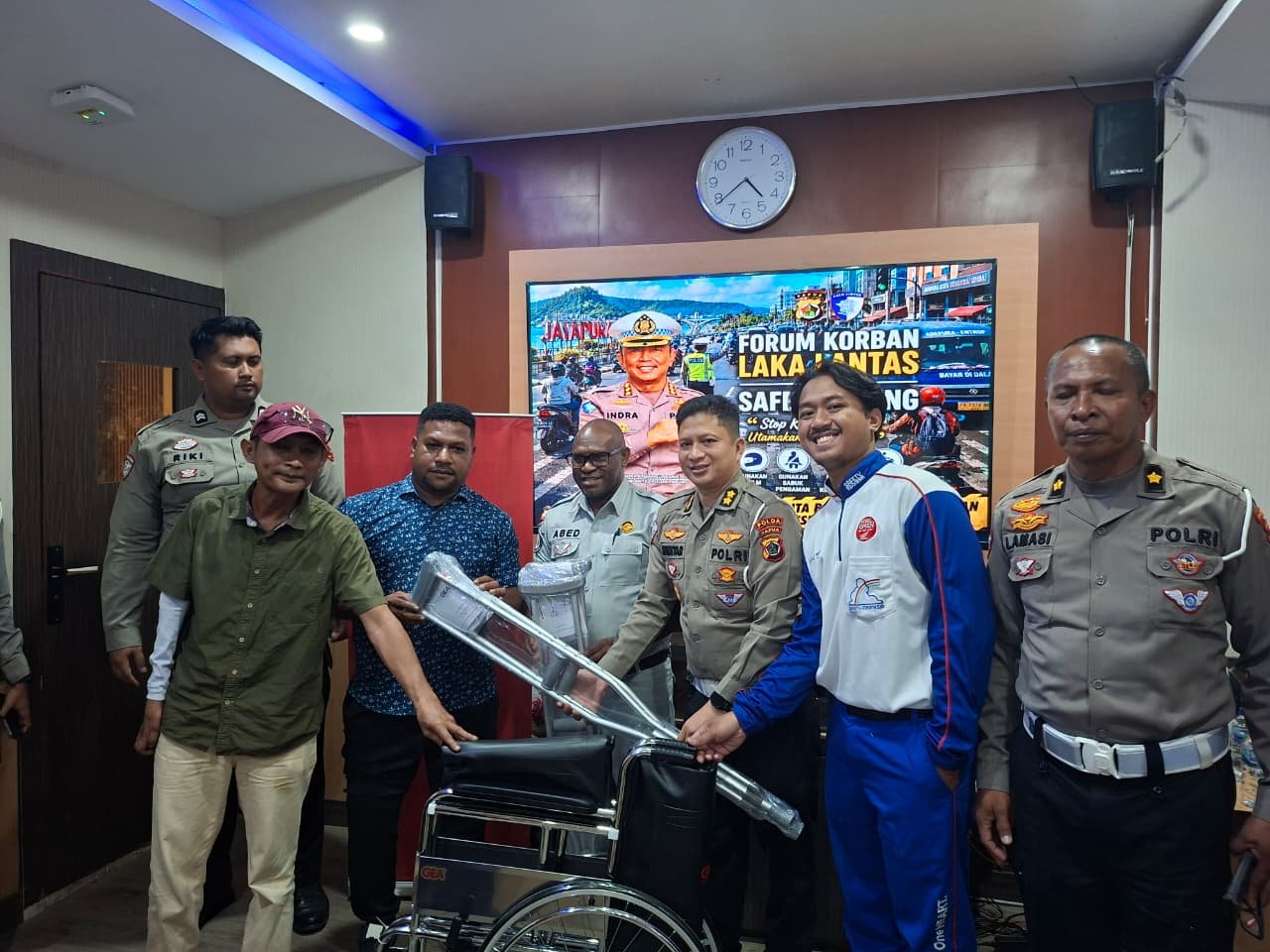 PT Jasa Raharja Kantor Wilayah Papua Bersama Ditlantas Polda Papua dan Astra Honda gelar Forum Korban Laka Lantas dan Safety Riding