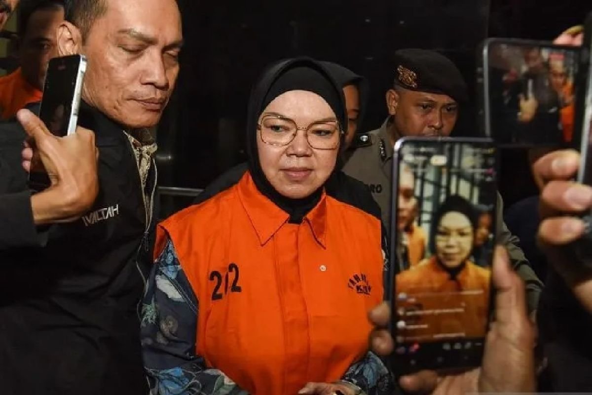 KPK Lakukan Penahanan terhadap Bupati Sukoharjo