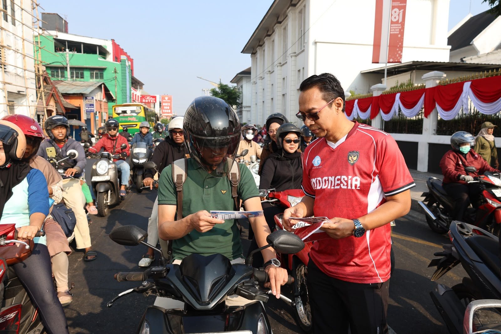 Sambut HUT ke-81 RI, Tim Pembina Samsat DIY Ajak Masyarakat Sosialisasikan Pembebasan Denda Pajak Kendaraan