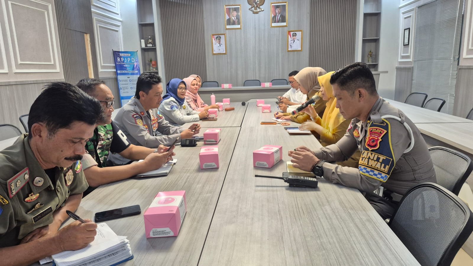 Jasa Raharja Cabang Tasikmalaya Hadiri Rapat FLLAJ Kabupaten Garut,Bahas Pembentukan Kampung Tertib Lalu Lintas