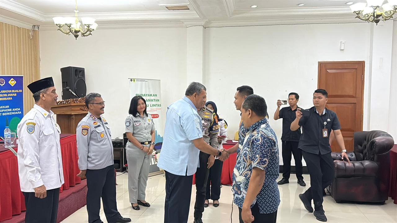 Jasa Raharja Berikan Edukasi Keselamatan Berlalu Lintas kepada Pengemudi dalam Abdi Yasa Teladan Kabupaten Bogor 2026