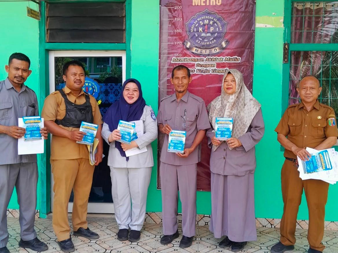 Jasa Raharja dan UPTD III Samsat Metro Gelar Door to Door Penagihan PKB dan SWDKLLJ di Ganjar Agung