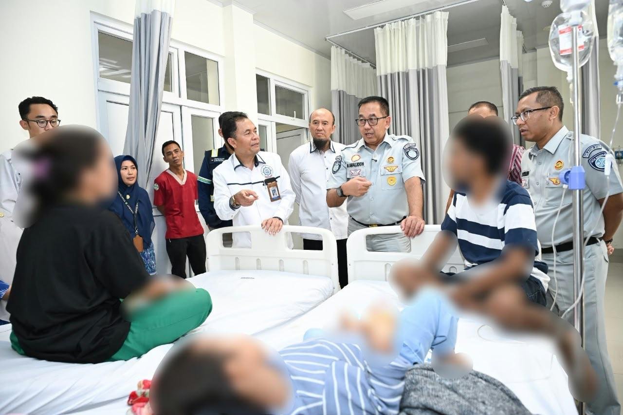 Pastikan Jaminan Perawatan Berjalan Baik, Direksi Jasa Raharja Tinjau Korban KMP Putri Yasmin di Rumah Sakit