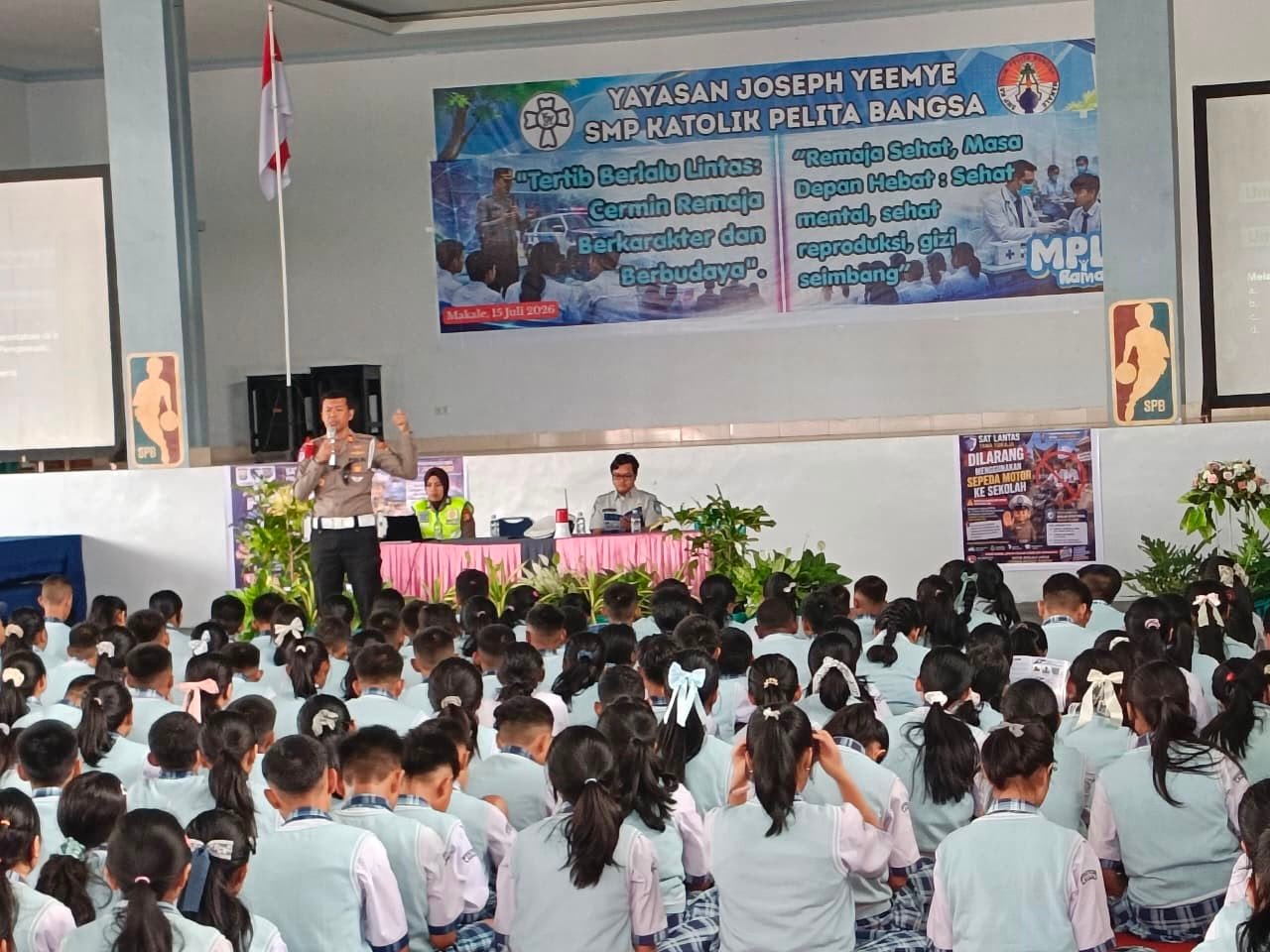 Tingkatkan Kesadaran Pelajar Berlalu Lintas, Jasa Raharja Palopo Gelar  PPKL dan Safety Campaign di SMP Katolik Pelita Bangsa