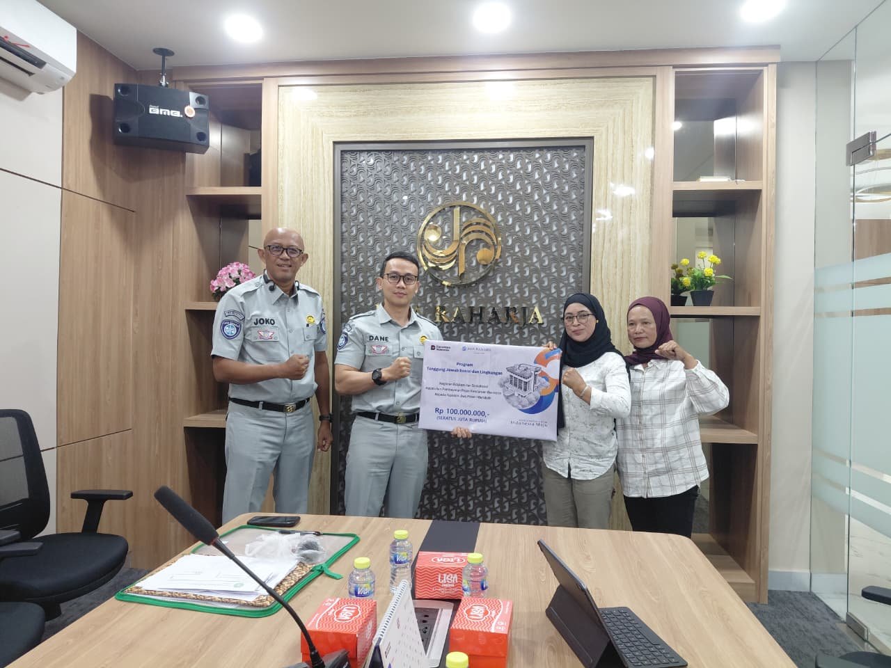 Jasa Raharja Hadir Lebih Dekat, Salurkan Bantuan TJSL dan Edukasi Pajak Kendaraan
