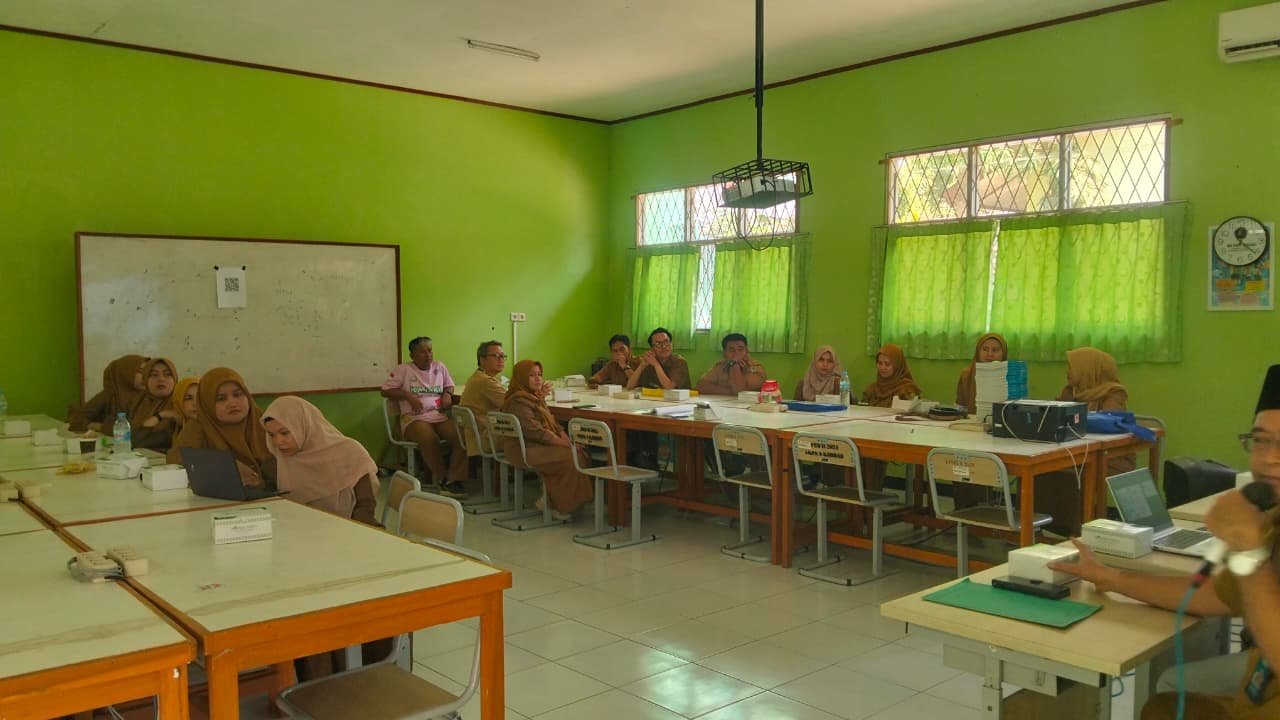 Jasa Raharja Karawang Dorong Budaya Keselamatan Berlalu Lintas Melalui PPKL Di SMP Negeri 8 Karawang Barat
