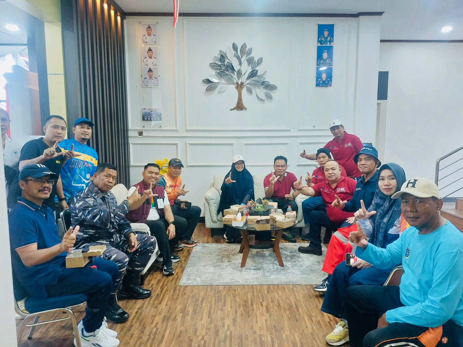 Semarak Hari Perhubungan Nasional 2026, PT Jasa Raharja (PERSERO) Cabang Parepare Ikut Berpartisipasi Dalam Kegiatan Bersih-Bersih Pantai Bersama KSOP Dan Stakeholder di Kota Parepare