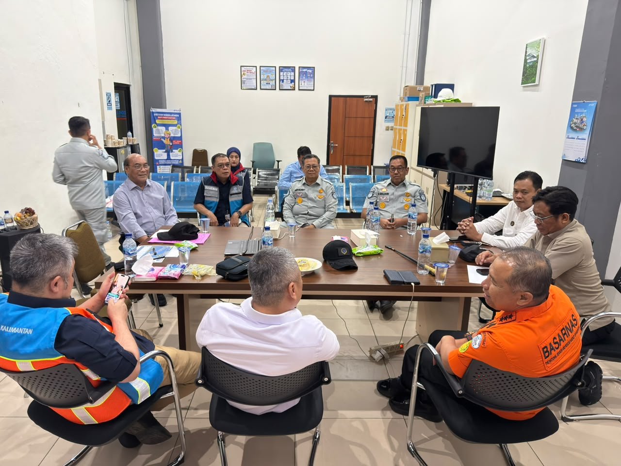 Gerak Cepat Jasa Raharja Group Tangani Musibah KM. Virgo Transport 8: Direktur Teknik PT Asuransi Jasaraharja Putera Tinjau Langsung Posko Pelabuhan Trisakti Banjarmasin