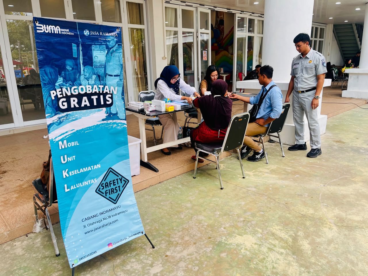 Jasa Raharja Gelar Pengobatan Gratis di Haurgeulis Festival, Dukung Keselamatan Lalu Lintas dan Optimalisasi Pendapatan