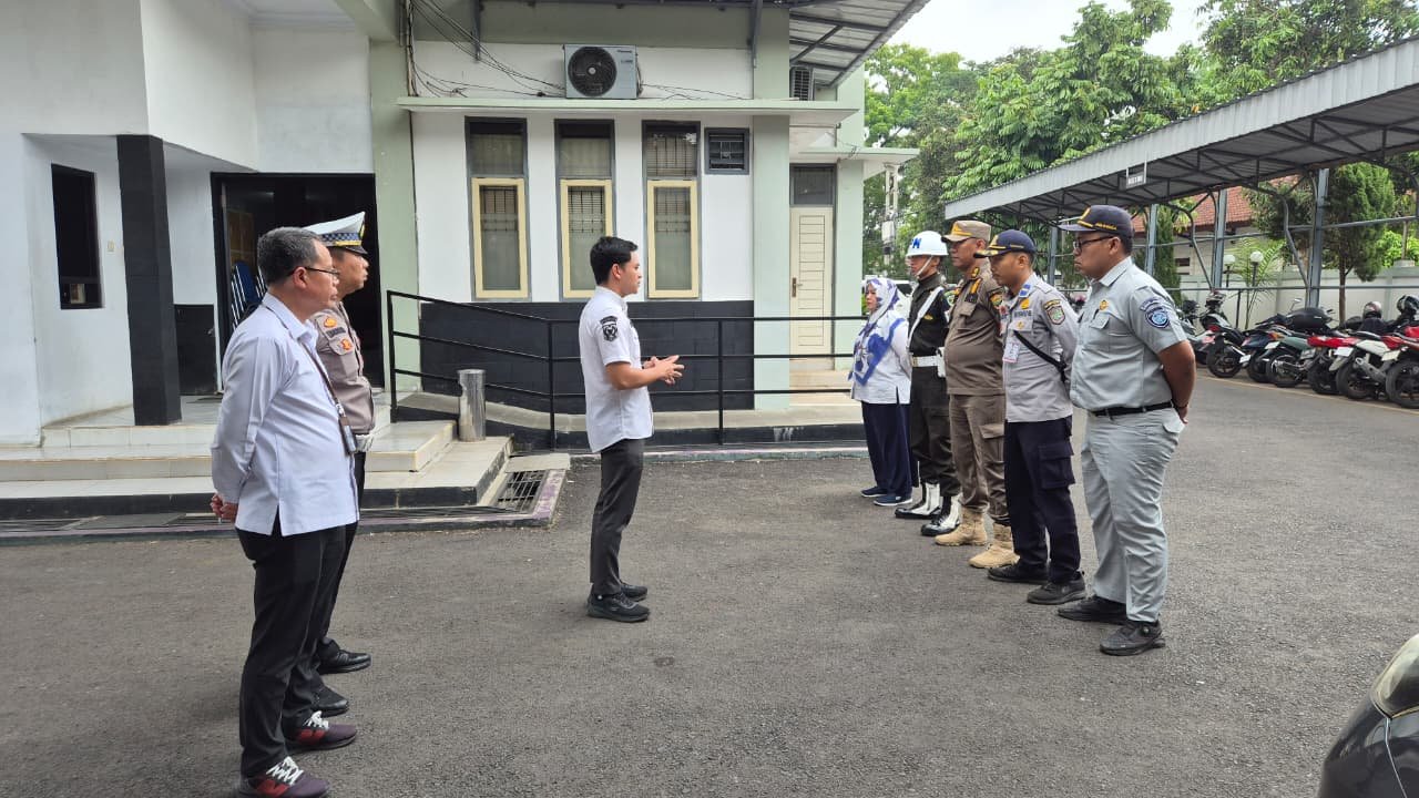 Samsat Ciamis Bersama Tim Pembina Laksanakan Penelusuran Kendaraan Wajib Pajak di Perusahaan Angkutan