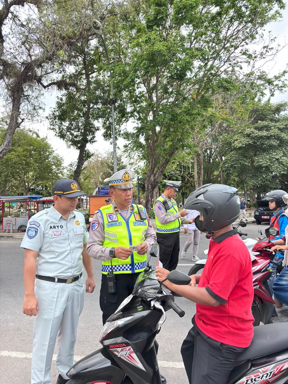 Jasa Raharja Bersama Tim Gabungan Tingkatkan Kepatuhan Pajak Kendaraan di Kulon Progo