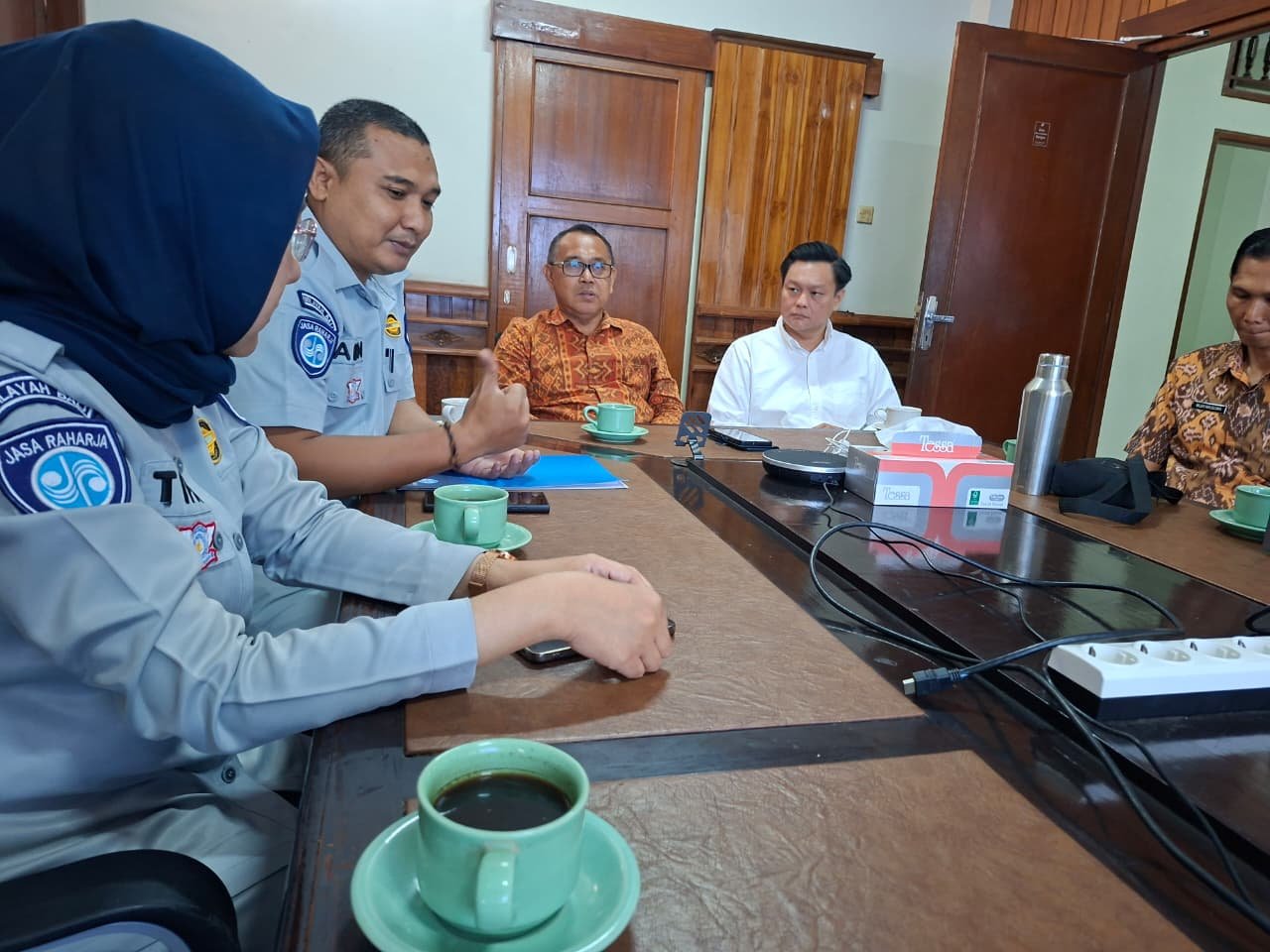 Menuju Satu Portal Pariwisata, Jasa Raharja dan Dishub Bali Bahas Penandaan Kendaraan Komersial