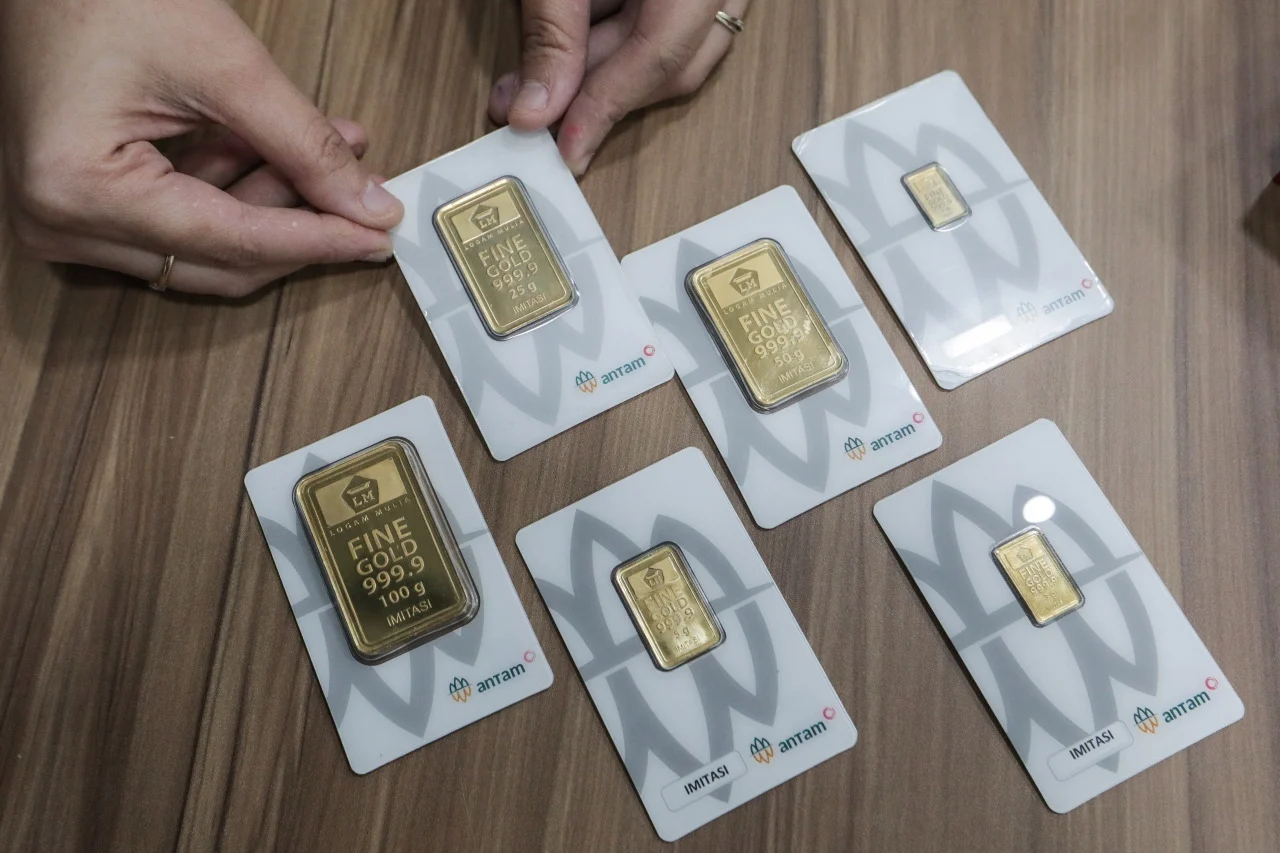 Harga Emas Antam Stabil, Dibanderol Rp2,574 Juta per Gram Hari Ini